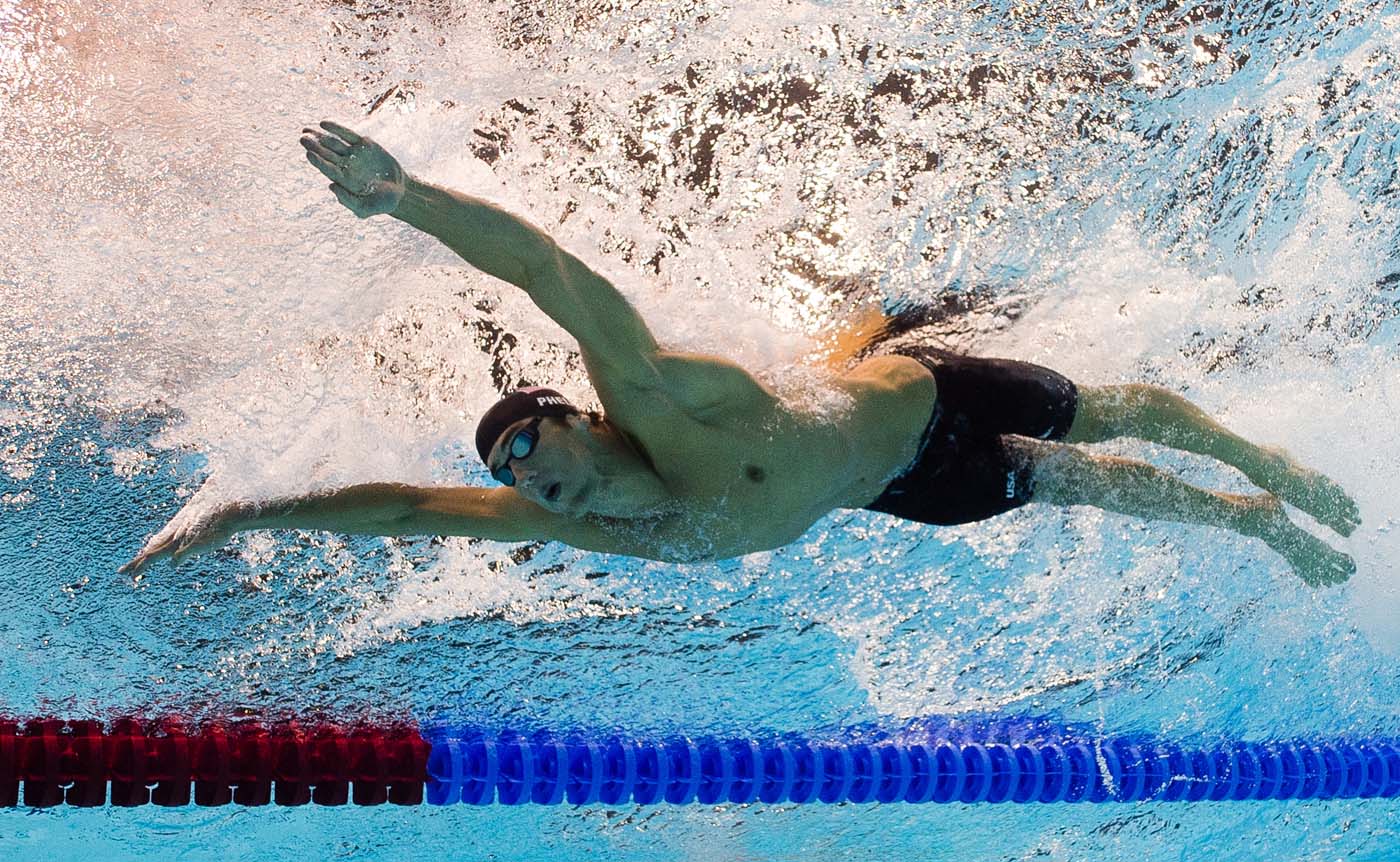 Cómo entrenar en la piscina sin renunciar a la música: así son los